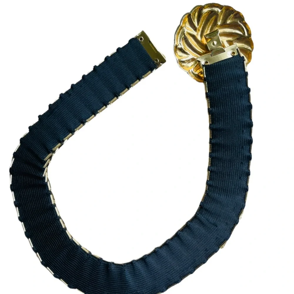 Vintage Gold Elastic Ripple Rose Head Belt